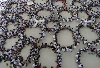 Students from Ar-Raudhatul Hasanah Pesantren read the Koran during the holy fasting month of Ramadan in Medan, Indonesia May 23, 2018