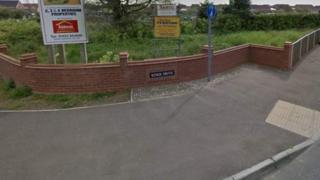 King's Drive, Bradwell