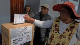 Votante en Bolivia.