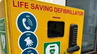 A photo of the defibrillator