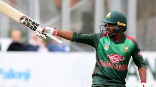 ক্রিকেট, বাংলাদেশ, মোসাদ্দেক