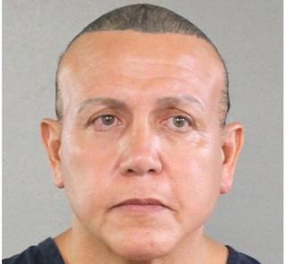 Cesar Sayoc, foto da polícia de 2015