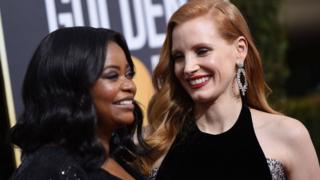 オクテイビア・スペンサーさん(左)とジェシカ・チャステインさん
