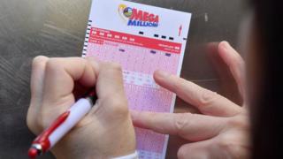 Las posibilidades de acertar eran apenas una en 302 millones.