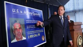Encuentran muerto en su celda a Jeffrey Epstein, el multimillonario