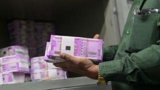 પ્રતીકાત્મક તસવીર
