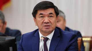 Премьер-министр Мухаммедкалый Абылгазиев өкмөт жыйынында