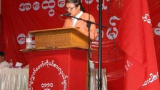 ၁၉၉၀လွှတ်တော်အမတ်ဟောင်းများအစည်းအဝေးပြုလုပ်စဉ်