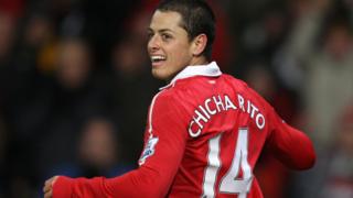 Chicharito con la camiseta del Manchester United