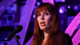Angela Rayner délivre un avertissement de 'dernière chance' à Keir Starmer