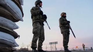 військові