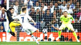Selon l'international portugais, le match a été plein d'émotion, l'équipe phénoménale et marquer trois buts rend cette soirée très spéciale.