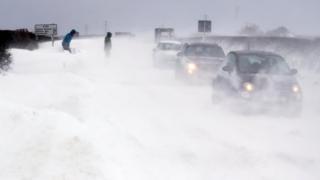 Storm Emma: UK snow could reach 50cm as conditions worsen - BBC News