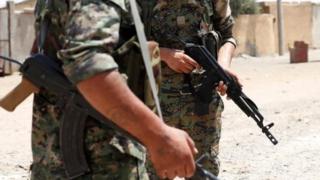YPG savaşçıları