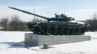 Танк-памятник
