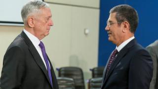 ABD Savunma Bakanı Mattis ile Türk Savunma Bakanı Canikli 8 Kasım'da Brüksel'de bir araya geldi.