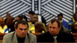 Willem Oosthuizen na Theo Martins Jackson bahakana ibyo baregwa
