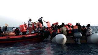 KARPOV/SOS MEDITERRANEE