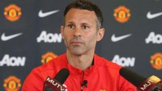 Ryan Giggs ya taba zama kocin-riko a Manchester Unitedinda ya jagoranci buga wasa hudu a 2014