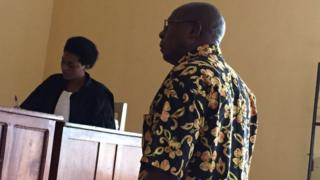 Leopord Munyakazi asaba umuburanira urihwa na Leta