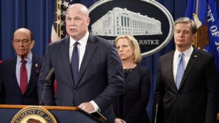 Kaimu mwanasheria mkuu wa Marekani Matthew Whitaker, Waziri wa Biashara Wilbur Ross (kushoto), Waziri wa Usalama wa ndani Kirstjen Nielsen na Mkurugenzi wa FBI Christopher Wray