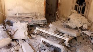 A damaged field hospital room is seen after airstrikes in a rebel held area in Aleppo (01 October 2016)
