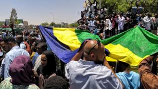 Abari mu myiyerekano i Khartoum itariki 07/04/2019