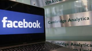 Facebook na Cambridge Analytica