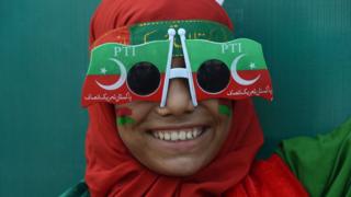 پی ٹی آئی حامی (فائل فوٹو)