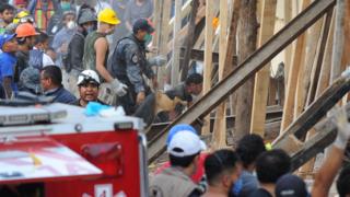 Rescate en la escuela Enrique Rebsamen en Ciudad de México.