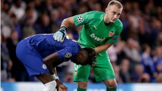 Gooli Valencia n rọ Tammy Abraham