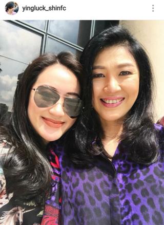 ยิ่งลักษณ์ กับหลานสาว