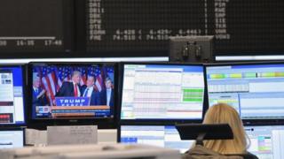 Một số nhà phân tích đã so sánh cú sốc chiến thắng của ông Trump với kết quả Brexit đầu năm nay.