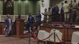 اولین جلسه دور هفدهم پارلمان افغانستان با تنش آغاز شد