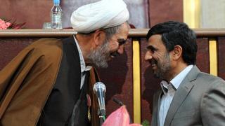 غلام رضا حسنی حامی دولت محمود احمدی نژاد و مخالف دولت محمد خاتمی بود