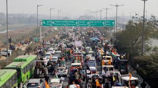 In Pictures: India Farmers Clash With Police In Delhi - BBC News