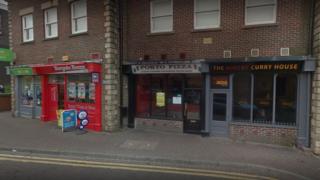Porto Pizza shop unit