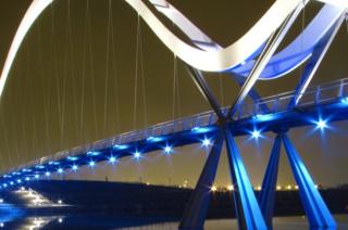 River Tees'de bulunan 'Sonsuzluk Köprüsü'
