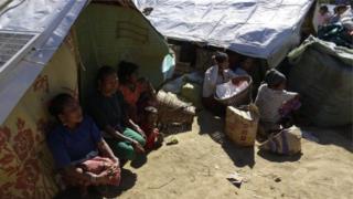 ရခိုင်တိုက်ပွဲတွေကြောင့် ထွက်ပြေးလာနေရ