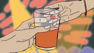 Ilustração de mulher recebendo bebida