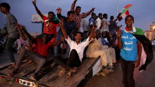 احتفالات في السودان