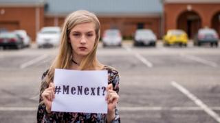 15-летняя Маккензи Джонс из штата Вирджиния вышла на пикет пот тэгом #MeNext?