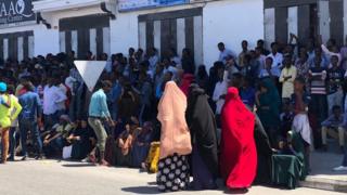 Ardayda ka banaan baxaysay ku celinta imtixaankoodii dhexda u marayay