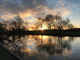 The sunrise along the Thames in Abingdon