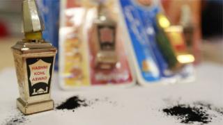Eyeliner warning over lead