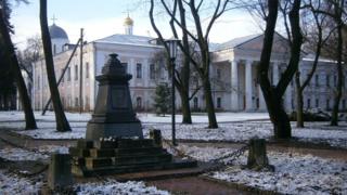 У Чернігові викрали бронзове погруддя Пушкіна