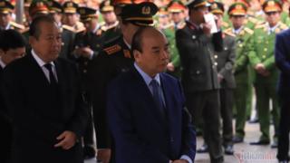 Ông Nguyễn Xuân Phúc, Thủ tướng VN, dự tang lễ ba cảnh sát thiệt mạng do "ngã xuống giếng trời" trong vụ đụng độ ở Đồng Tâm sáng 9/1