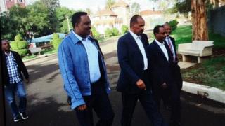 ጉጅለ ልኡኽ መንግስቲ ኢትዮጵያ ምስ ፕረዚደንት ኢሳይያስ ኣፈወርቂ ኣብ ቤተ መንግስቲ ኣስመራ