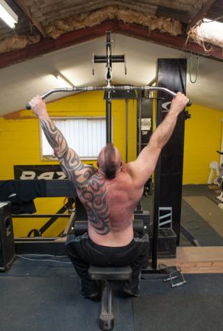 The extreme lifestyle of a strongman in pictures 26