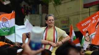 सोनिया गांधी, कांग्रेस